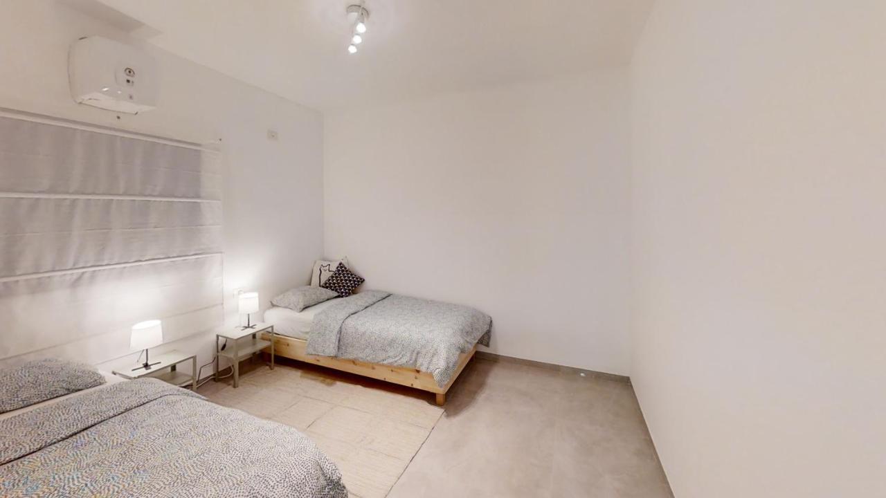 Luxury 3&4 Bedroom New Apartments - Close To The Beach & Bahai Gardens Хайфа Экстерьер фото