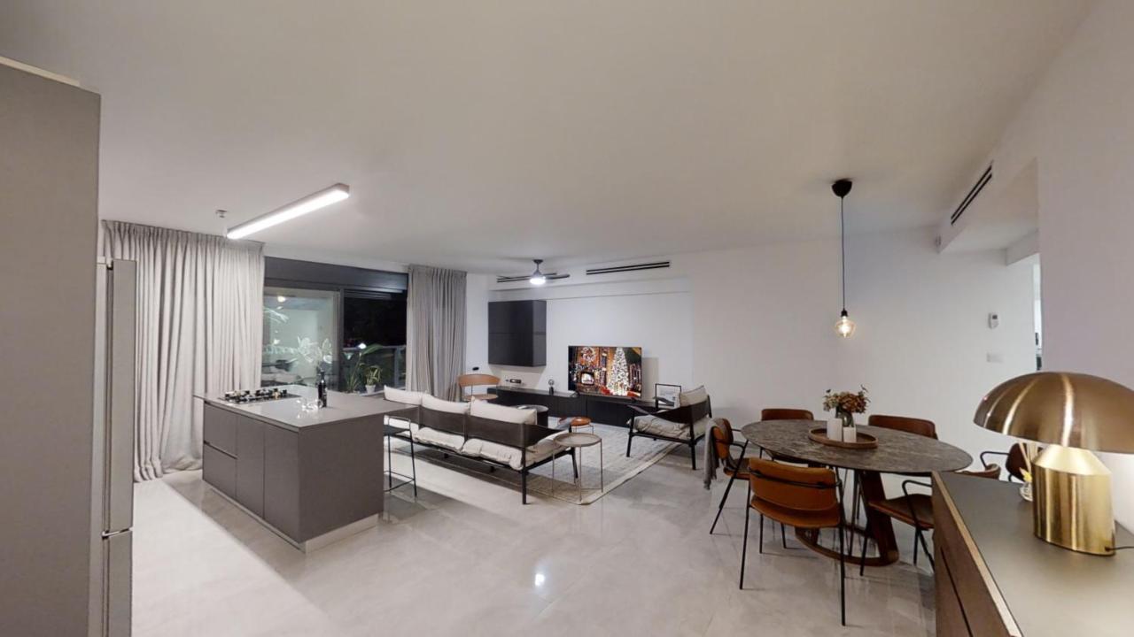 Luxury 3&4 Bedroom New Apartments - Close To The Beach & Bahai Gardens Хайфа Экстерьер фото